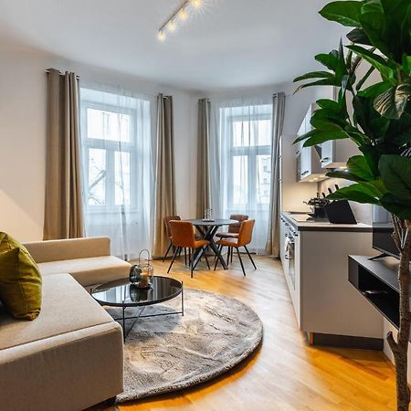Trendy Apt With - Smart Tv, Coffee Machine In Meidling Viena Exterior foto