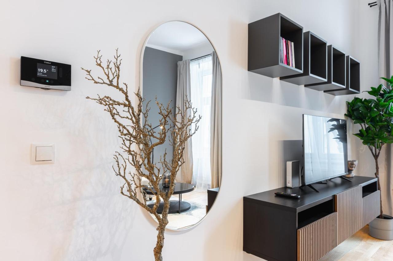 Trendy Apt With - Smart Tv, Coffee Machine In Meidling Viena Exterior foto