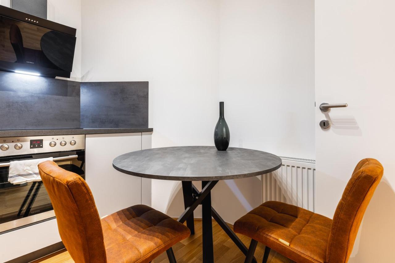 Trendy Apt With - Smart Tv, Coffee Machine In Meidling Viena Exterior foto